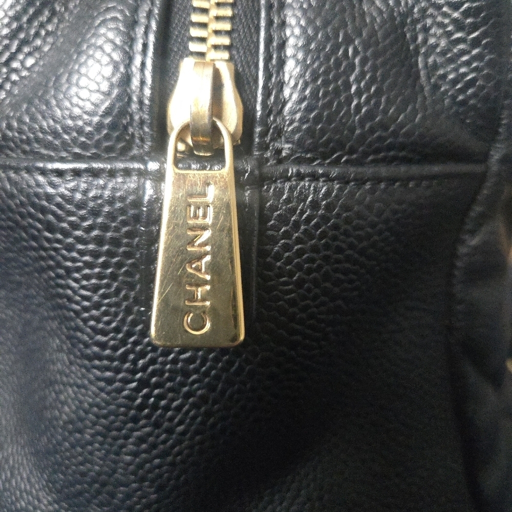 Chanel Vintage Caviar Petite Timeless Shopper Tote – Black - Picture 8 of 17